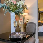 Killarney Oaks Hotel