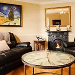 Sika Lodge Guesthouse