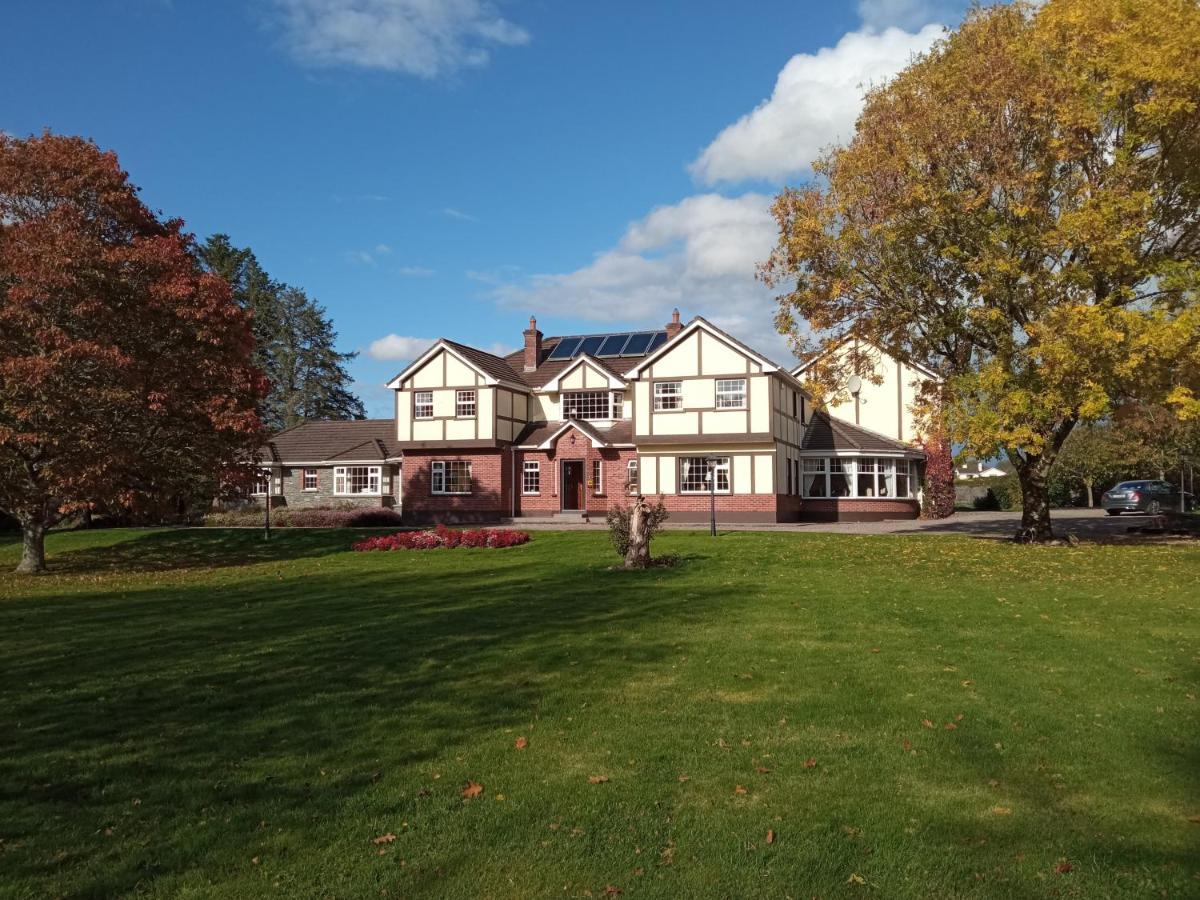 Redwood Bed & Breakfast 4*