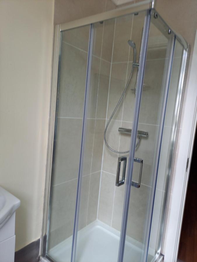Paddy's Palace Kilarney Homestay *