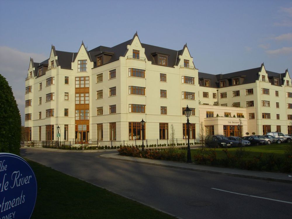 The Brehon & 4*