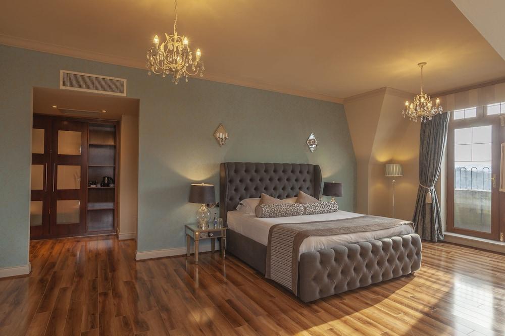 The Brehon & 4* Killarney