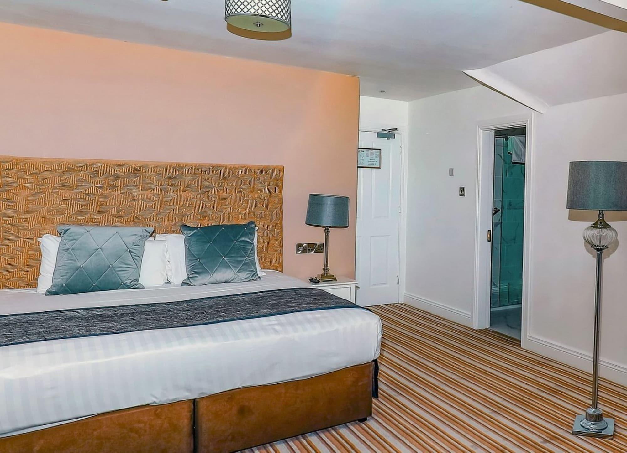 Hotel Brook Boutique 4*