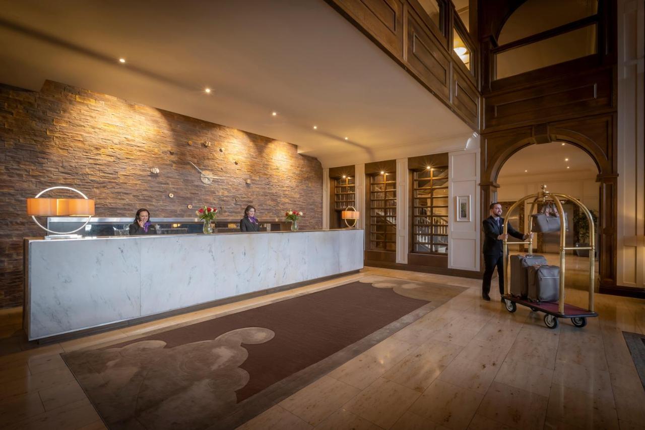 Hotel The Brehon & Killarney
