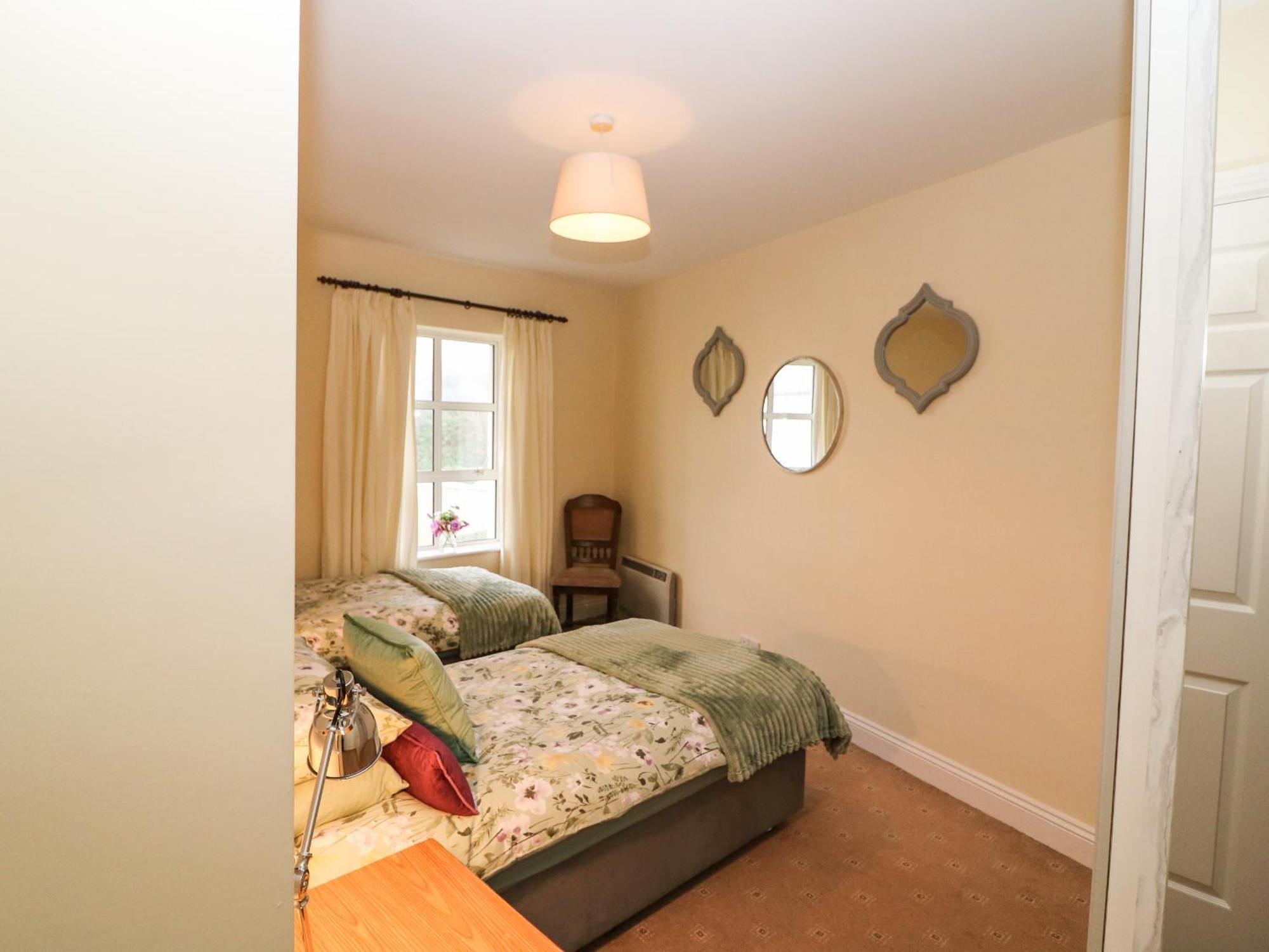 Apartment 8 Scrahan Place