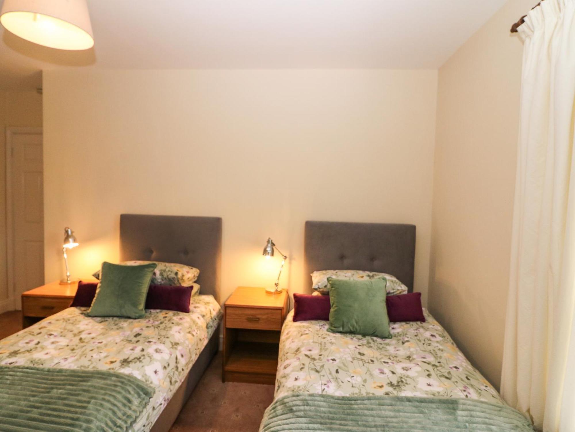 8 Scrahan Place Apartment