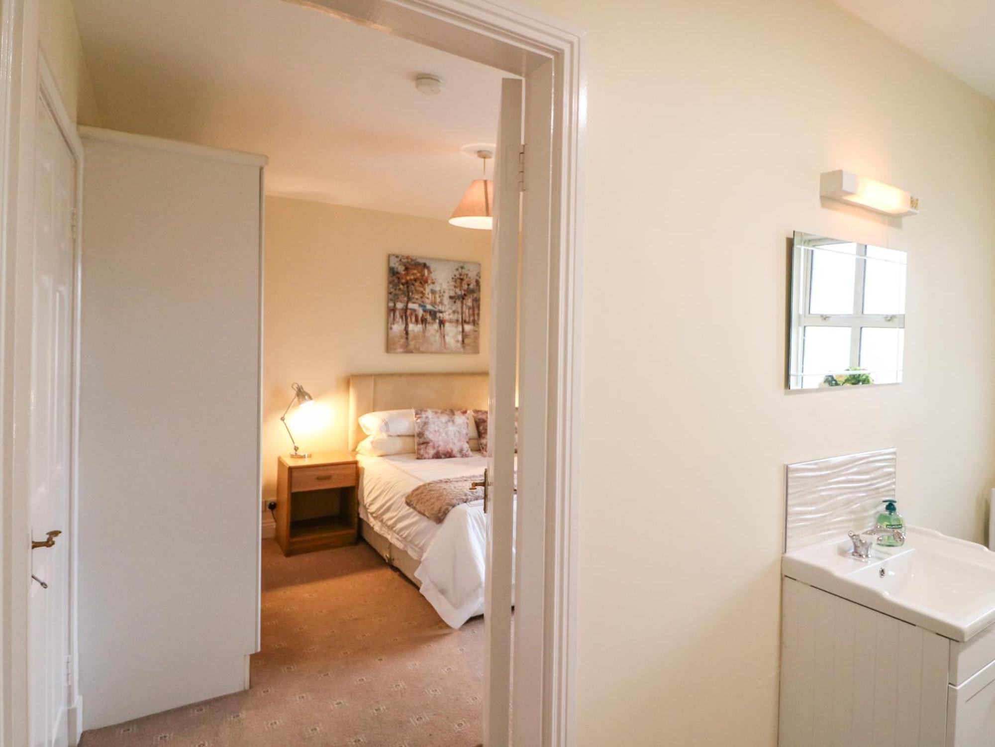 8 Scrahan Place *