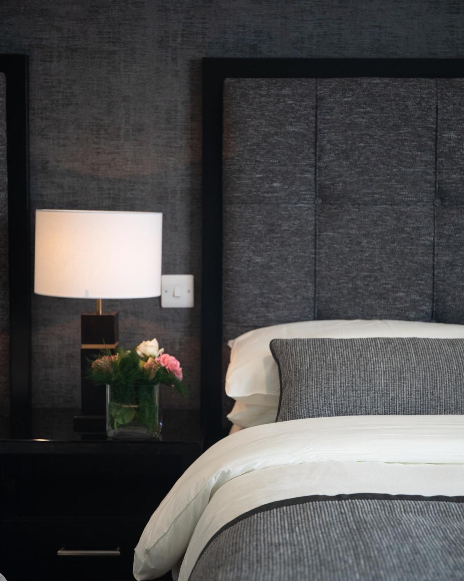 Oaks Hotel 4*