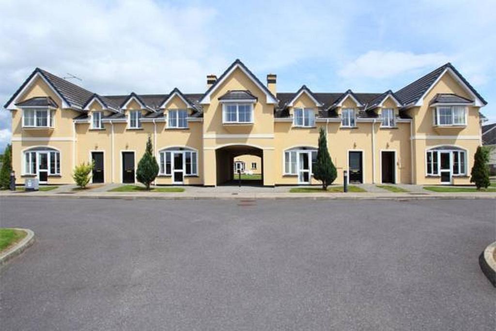 Killarney's Holiday Village *