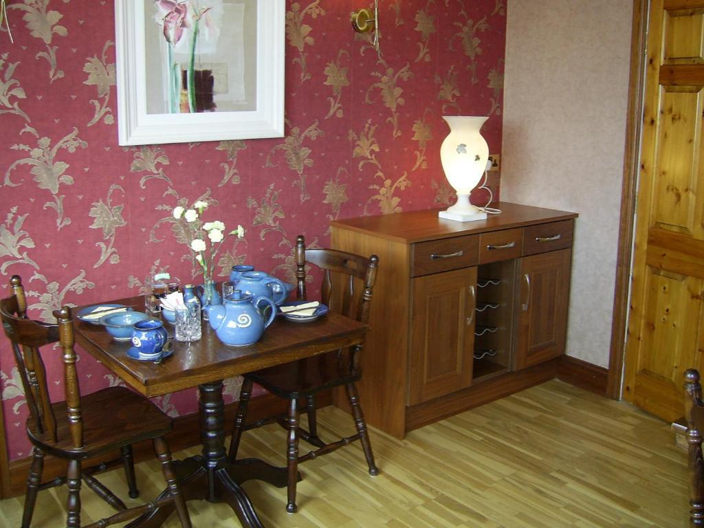 Hilton Heights 3*