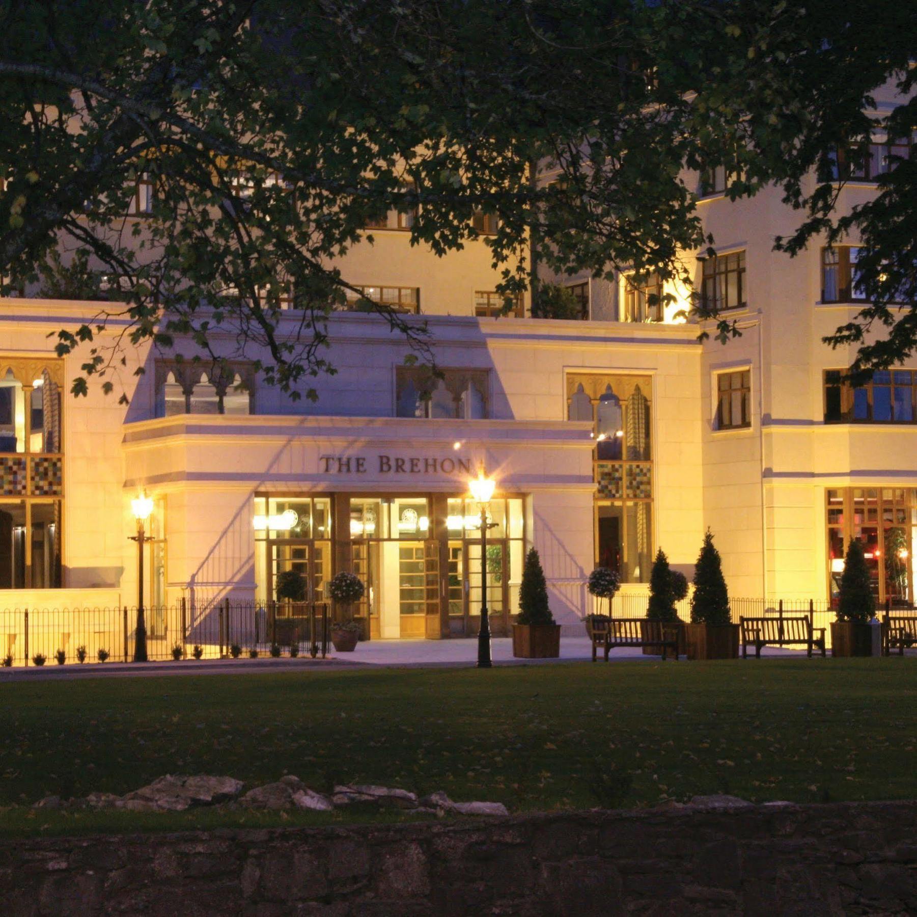 Hotel The Brehon &