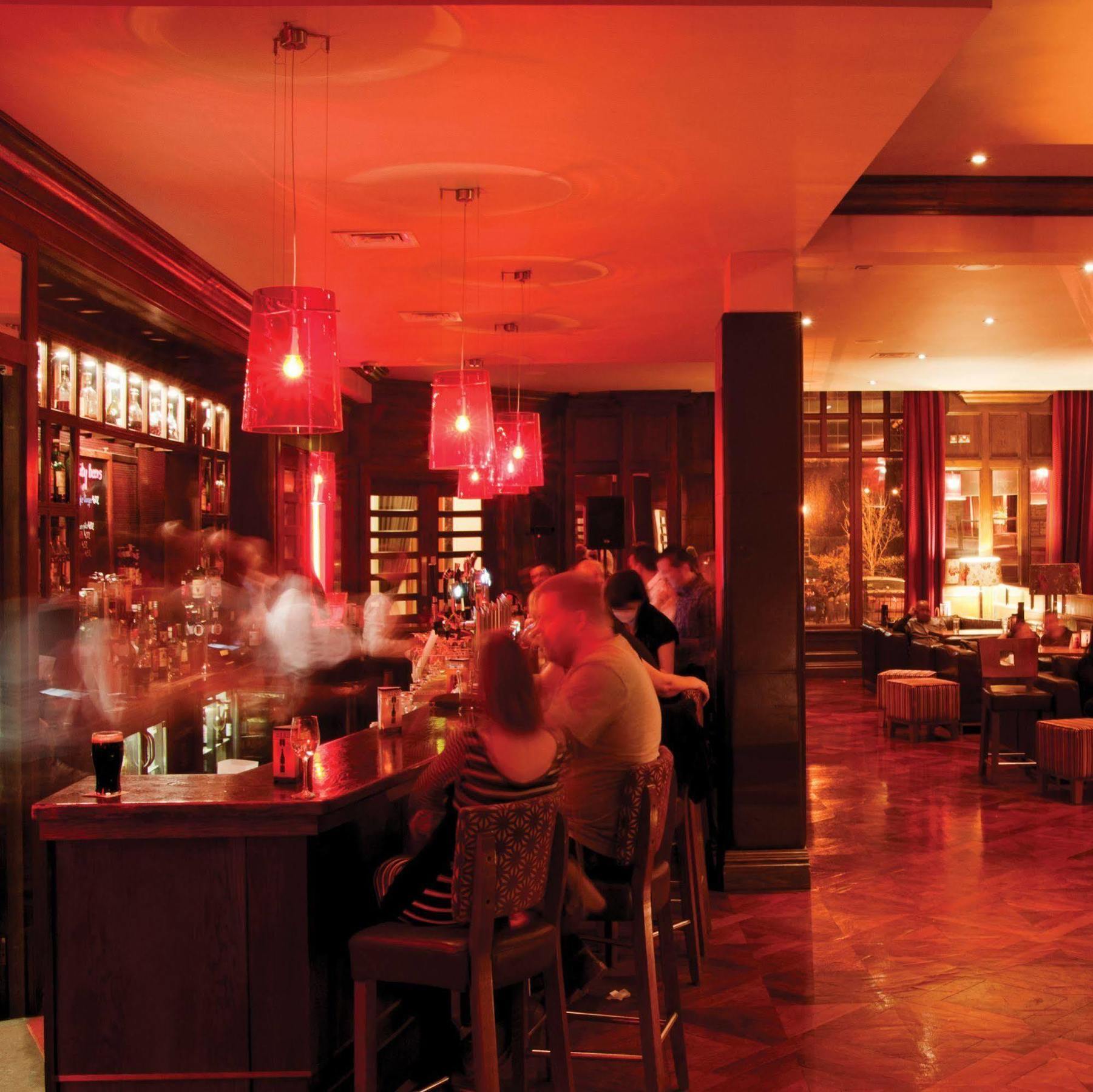 Hotel The Brehon &