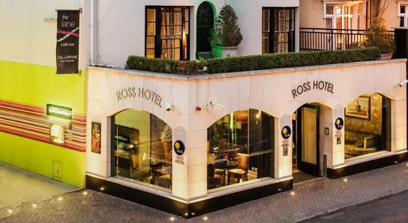 The Ross 4*