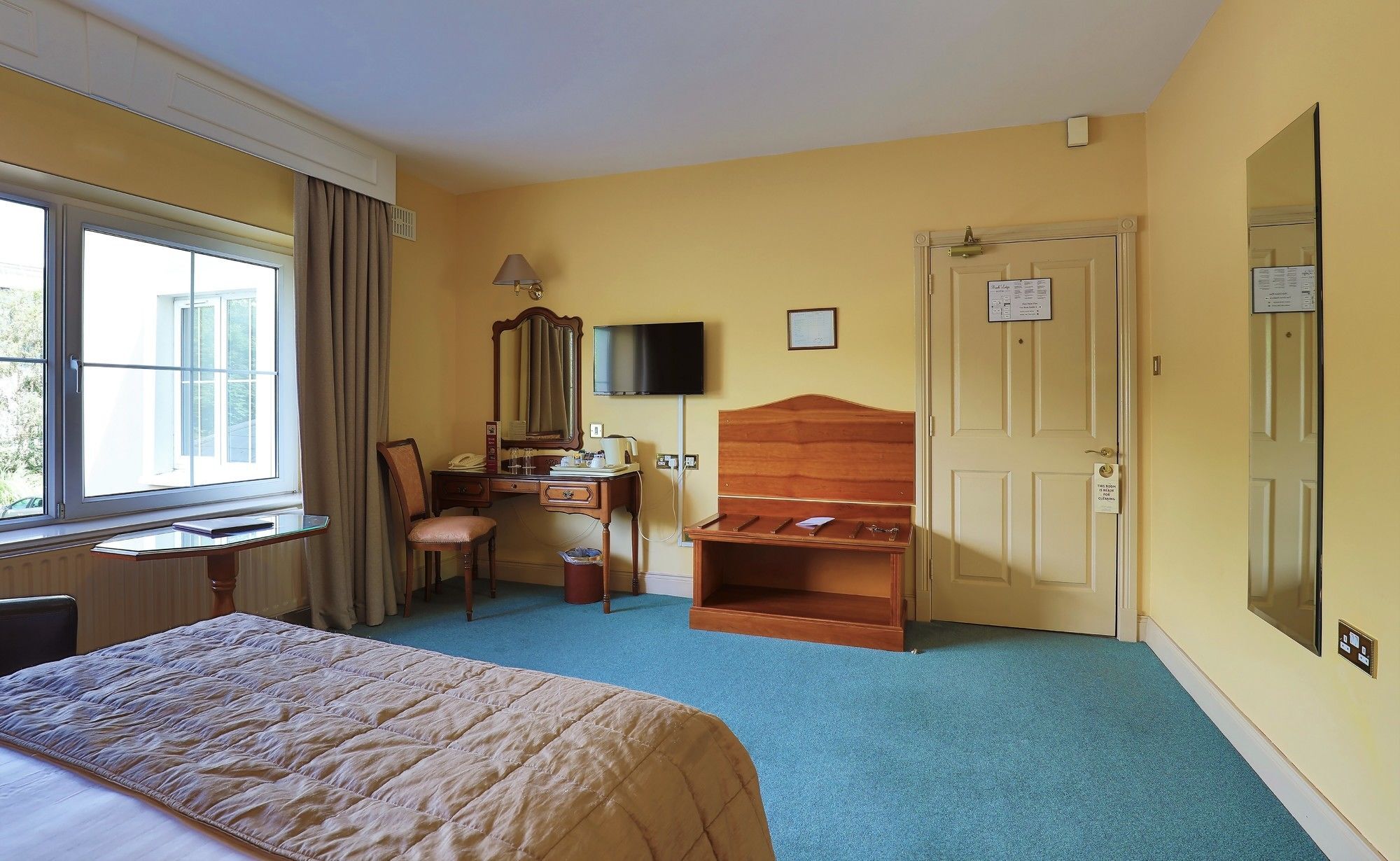 Brook Boutique Hotel