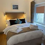 Location, Location - Modern 2 Bed Apt In Killarney