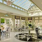 Killarney Heights Hotel
