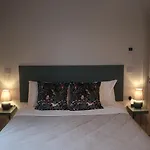 Cedar Lodge
