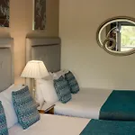 Scott\'S Hotel