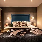 Robeen House