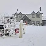 Luachra Lodge