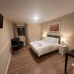 Whitegates Hotel