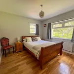 Woodville Lodge Guesthouse