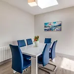 Central Park Apartment 2
