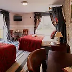 Killarney Inn