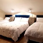 Ethan House Holiday Suites