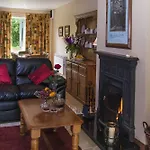Old Killarney Cottages