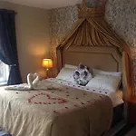 Killarney Inn