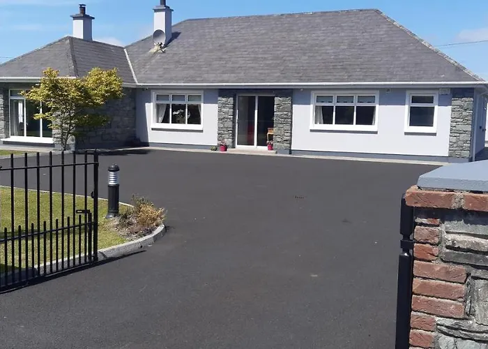 Green Acres Guesthouse- Accommodation Only