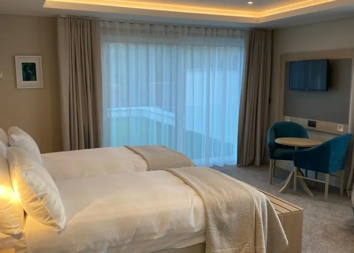 Luxurious Residence - 5 Min Walk To Centre