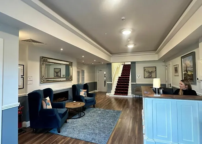 Whitegates Hotel