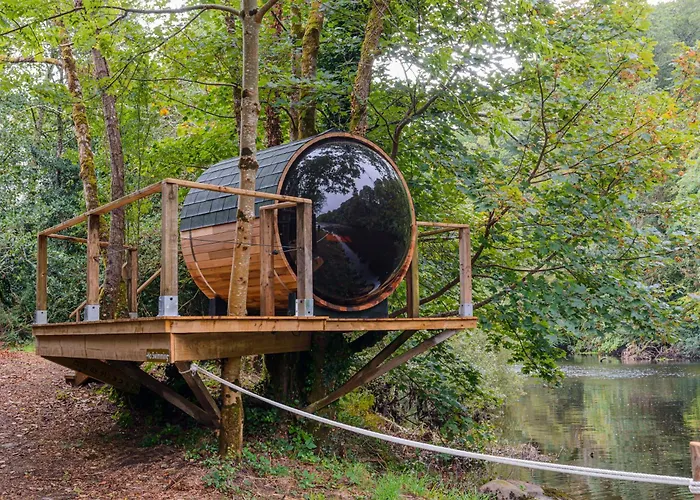 Killarney Glamping At The Grove, Suites And Lodges