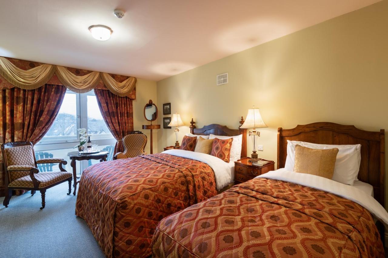 Earls Court House 4*
