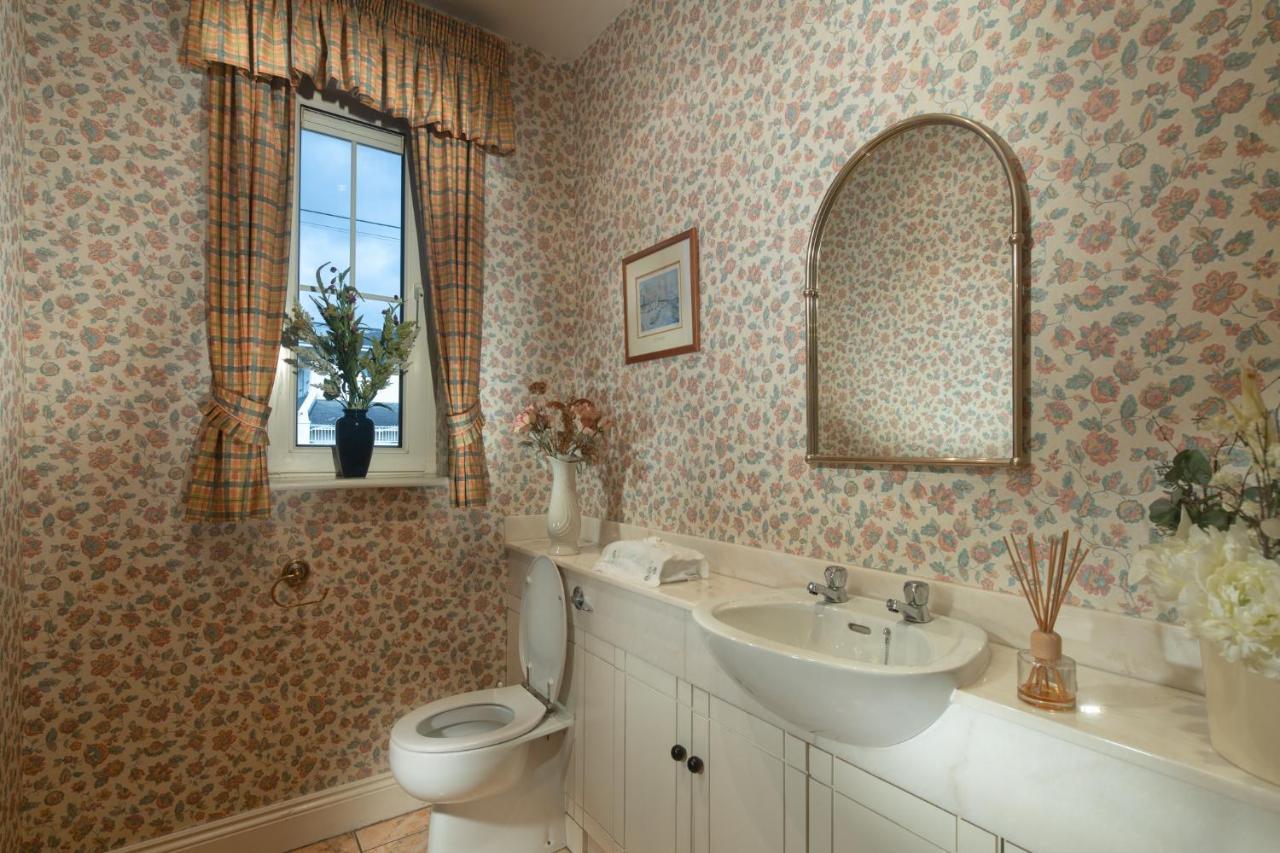 Killarney Lodge Guest house 4*
