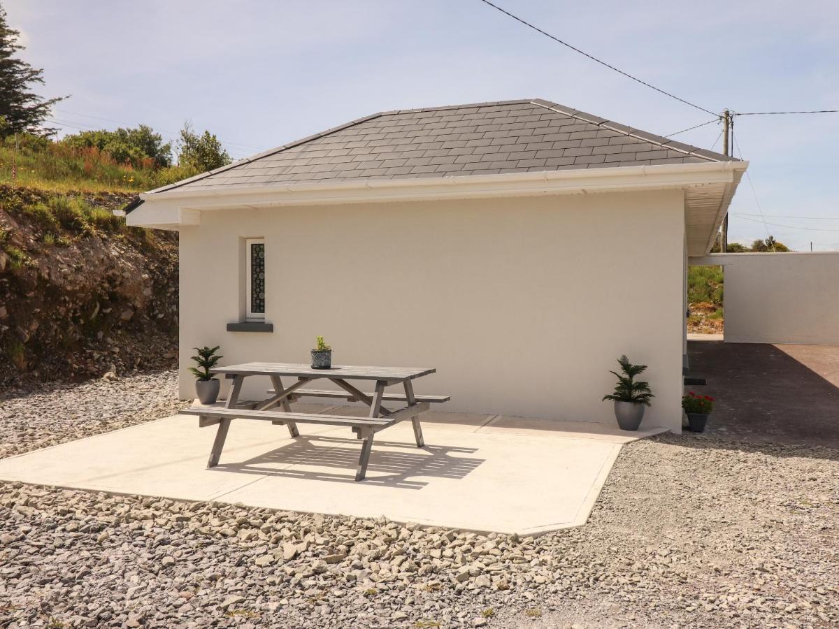 Holiday home Coolnaharragill Lower Annexe Killarney