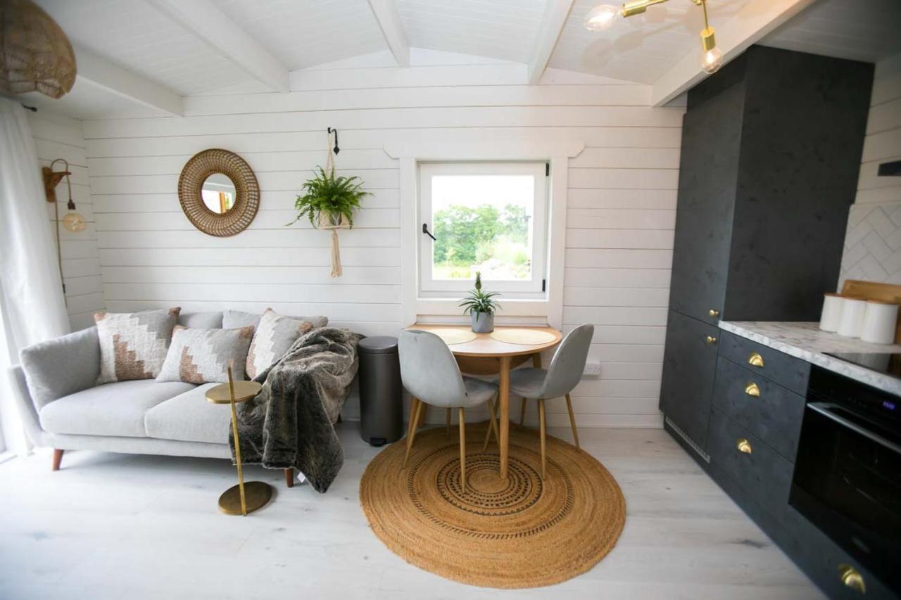 The Paddocks - Stylish, Cozy & Private Killarney