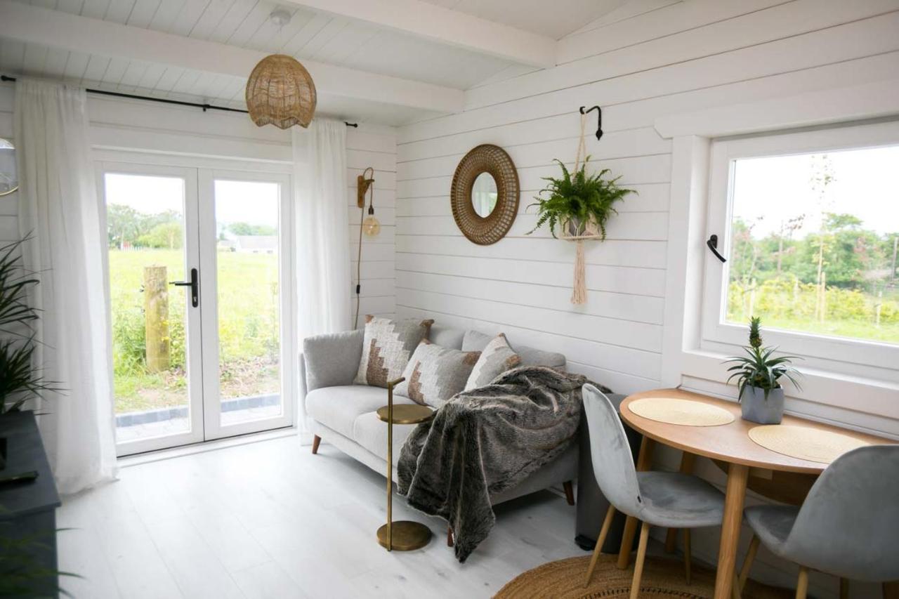 Chalet The Paddocks - Stylish, Cozy & Private *