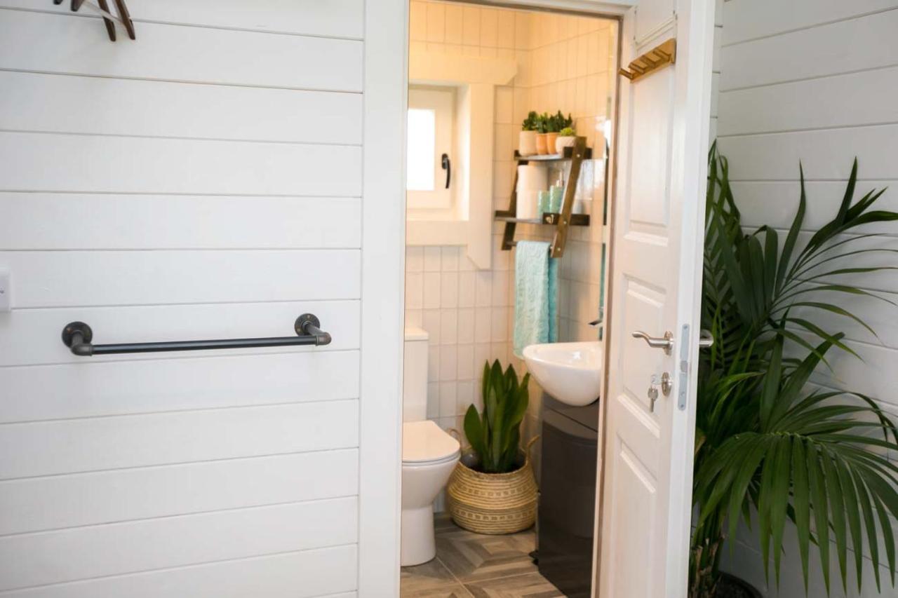 Chalet The Paddocks - Stylish, Cozy & Private Killarney
