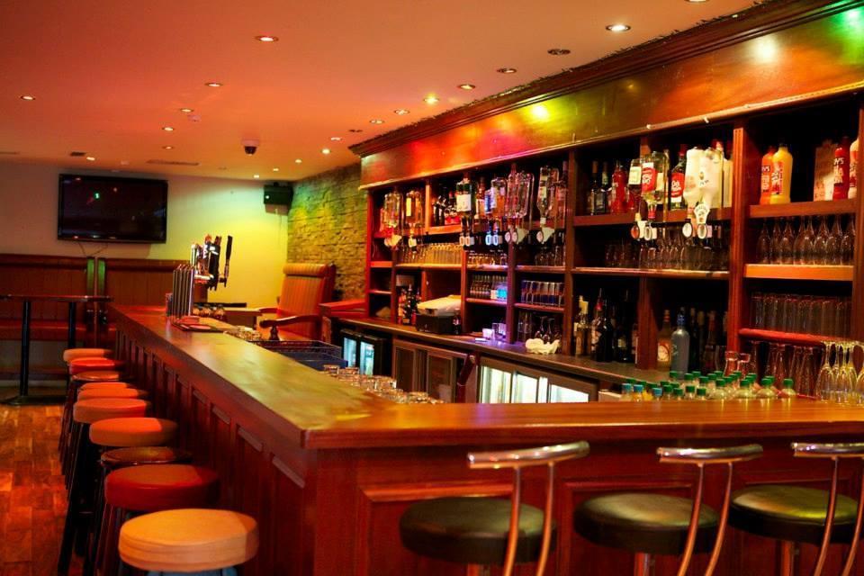 Guest house Mcsorleys And Bar