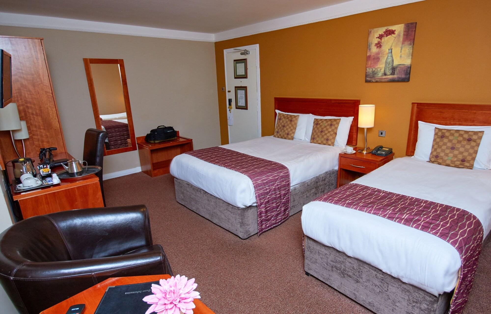 Eviston House Hotel 3*