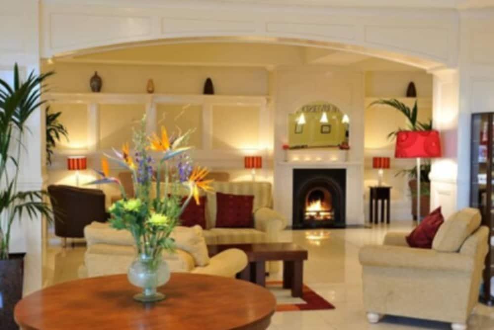 Riverside 4*