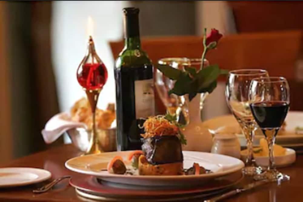 Hotel Killeen House And Rozzers Restaurant 3*