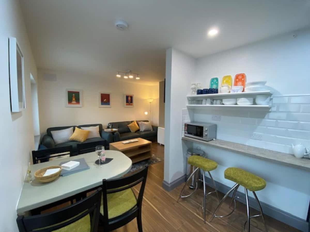 Location Location - Gorgeous 3 Bed In Apartment Killarney