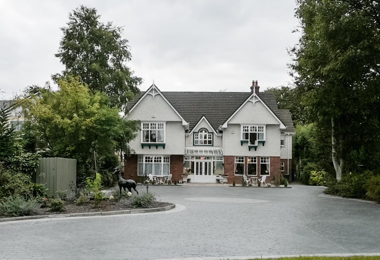 Herbert House ,v93 Rf64 * Killarney
