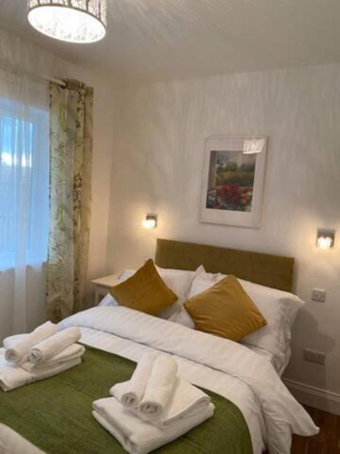 Apartment Location, Location! Gorgeous 1 Bed Apt-
