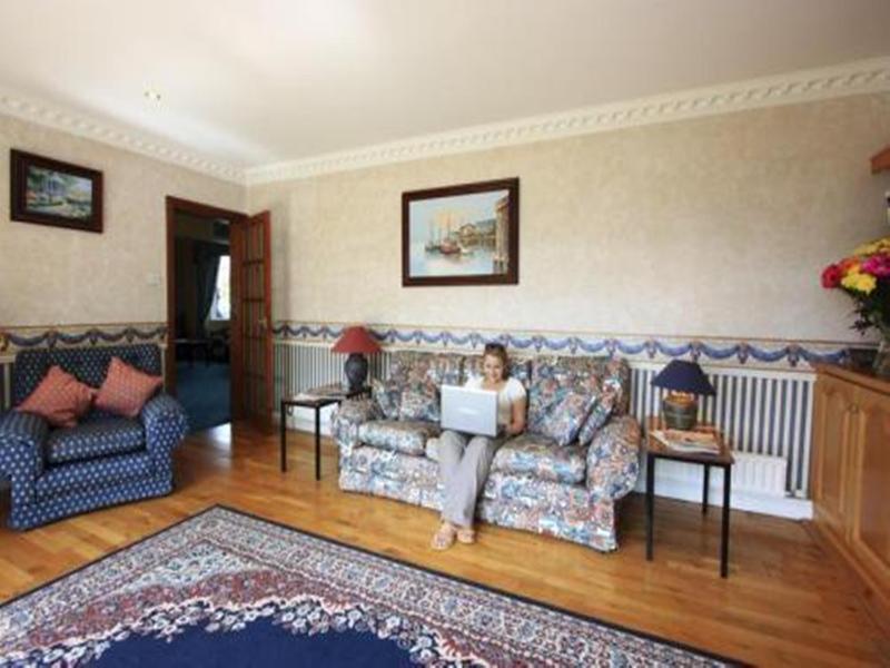 Guest house Castle