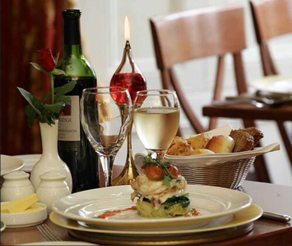 Hotel Killeen House And Rozzers Restaurant 3*